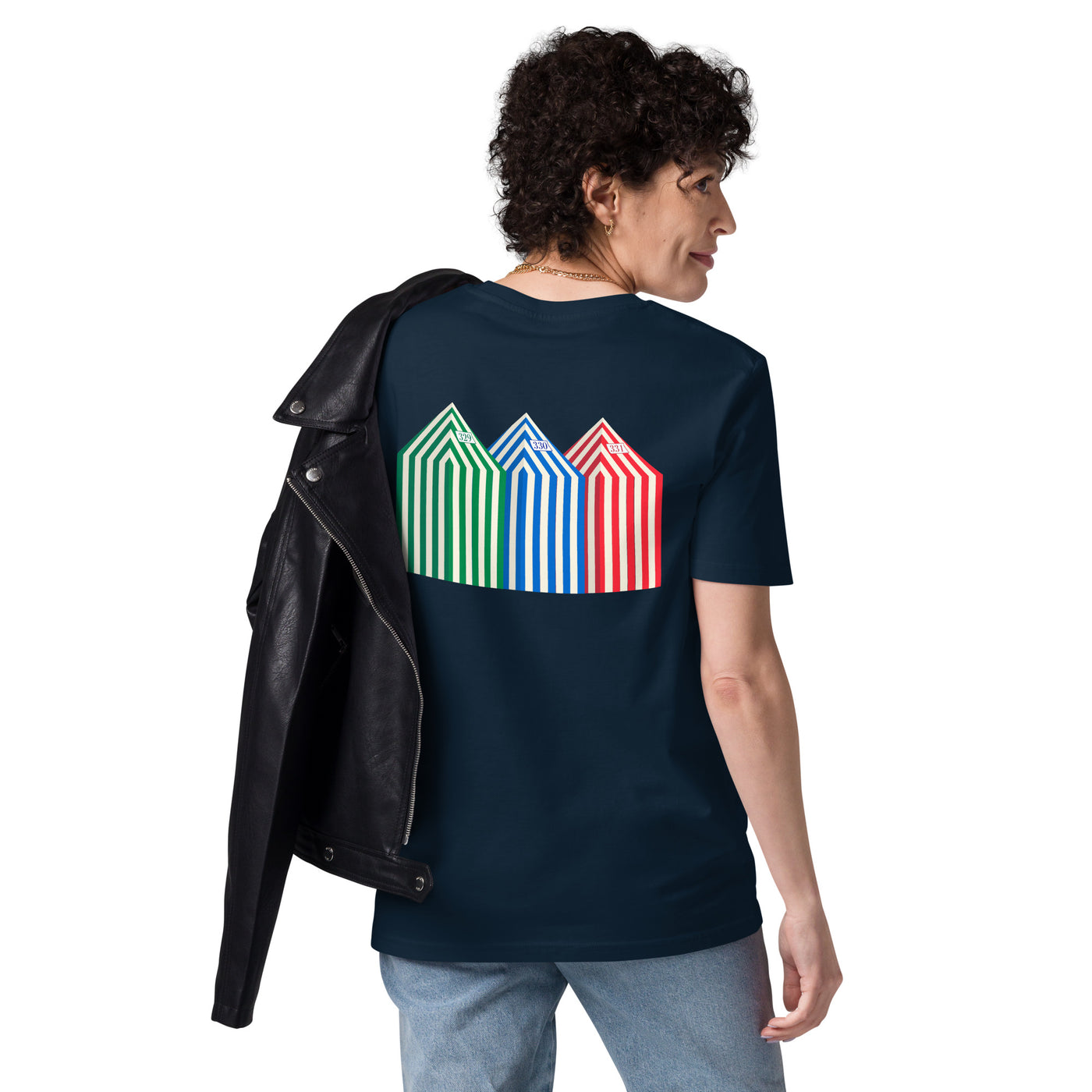 Camiseta ecológica azul marina con diseño de los Toldos de la playa de Zarautz. Moda sostenible Vasca. Aunti